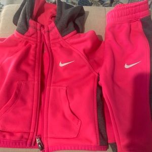 Nike girls jog set